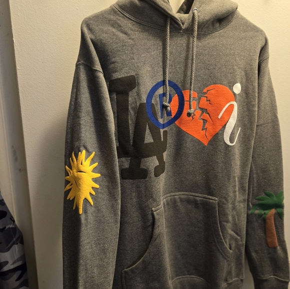 Mens Sweater la - Picture 2 of 5